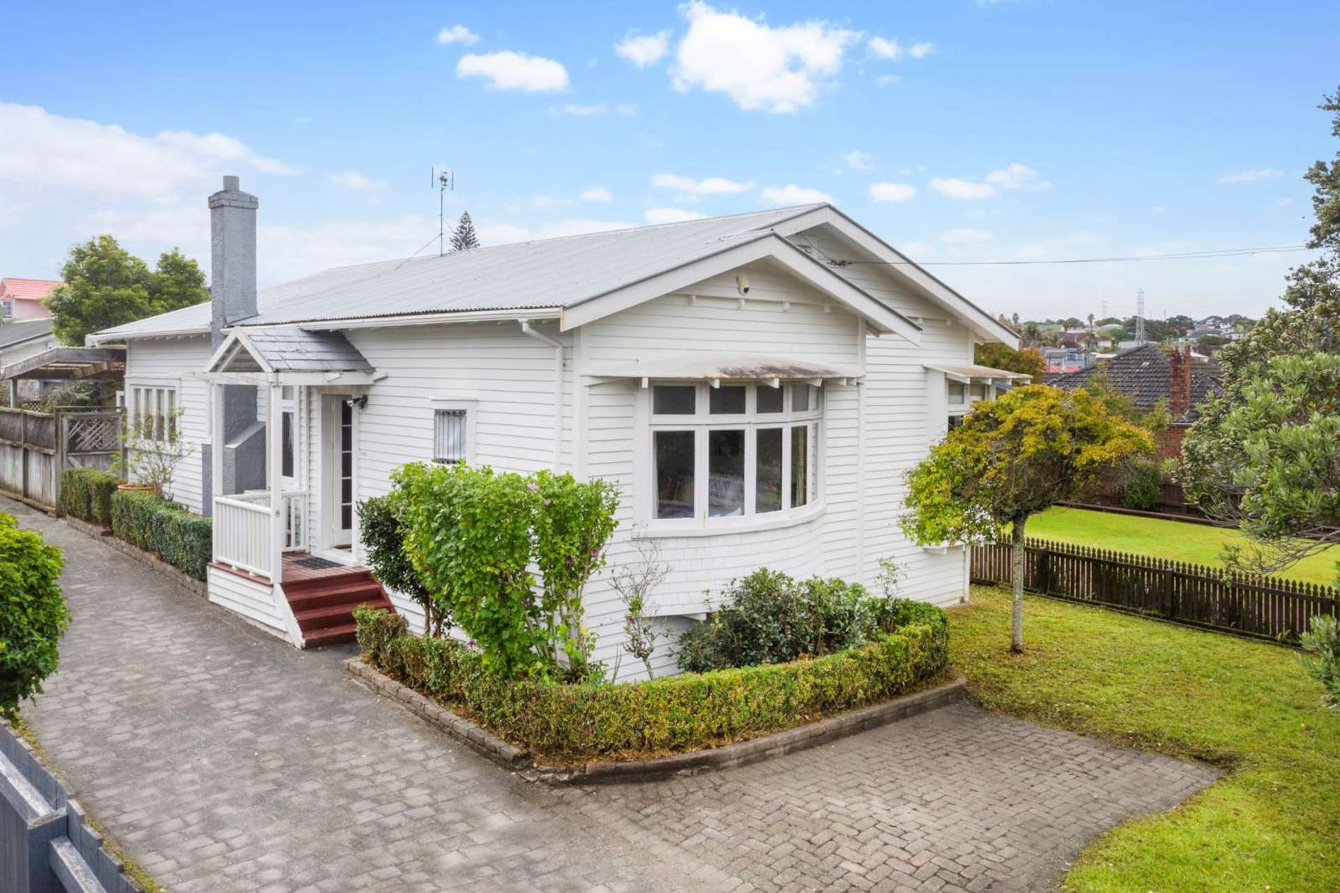 8 Rogan Street Mount Roskill_0