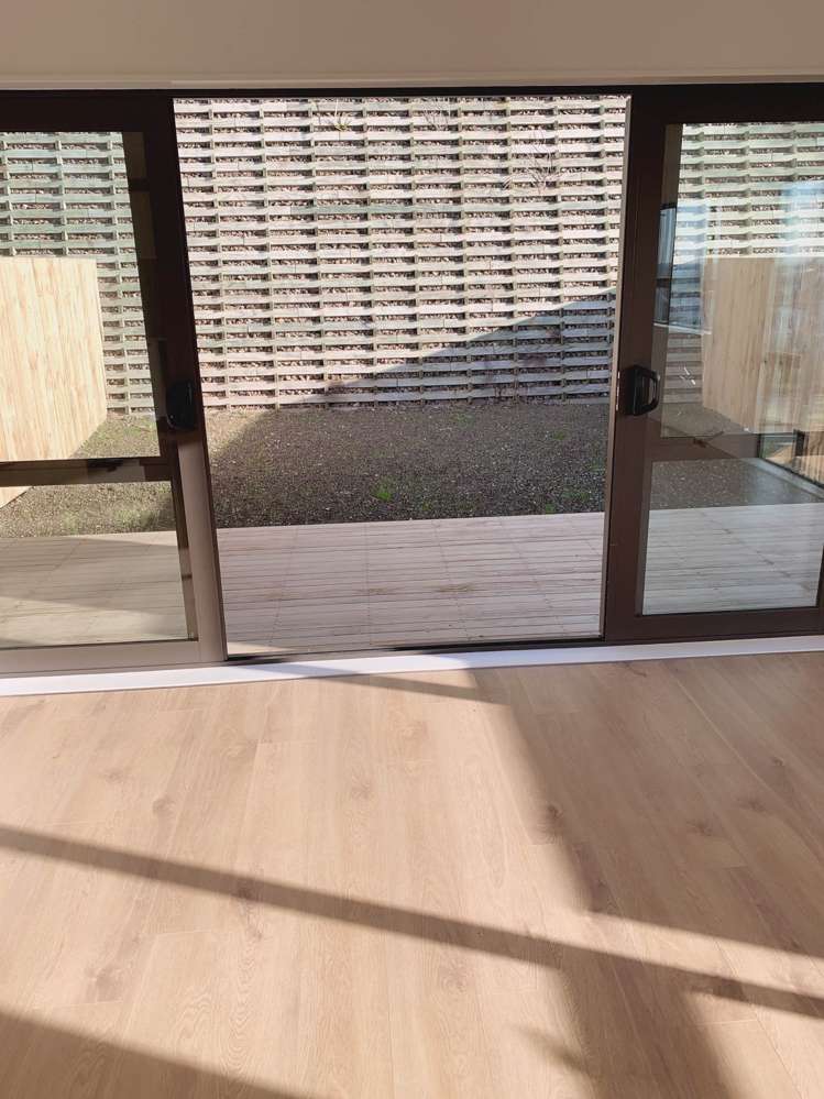 5 Puhakehake Place Flat Bush_13