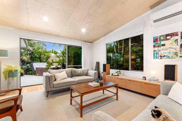 9 Andre Rise Stanmore Bay_15