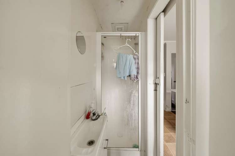 1-3, 35 Malfroy Road Victoria_11