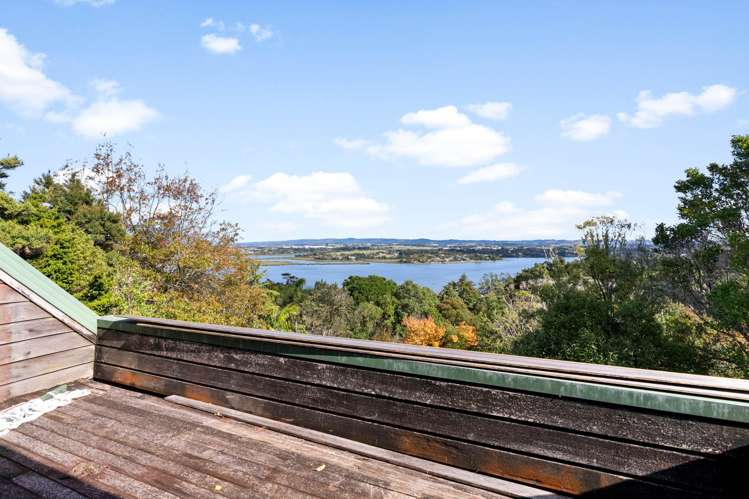 71 Attwood Road Paremoremo_13