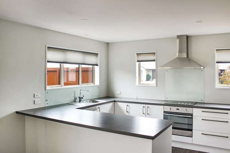 36 Kittyhawk Avenue_0