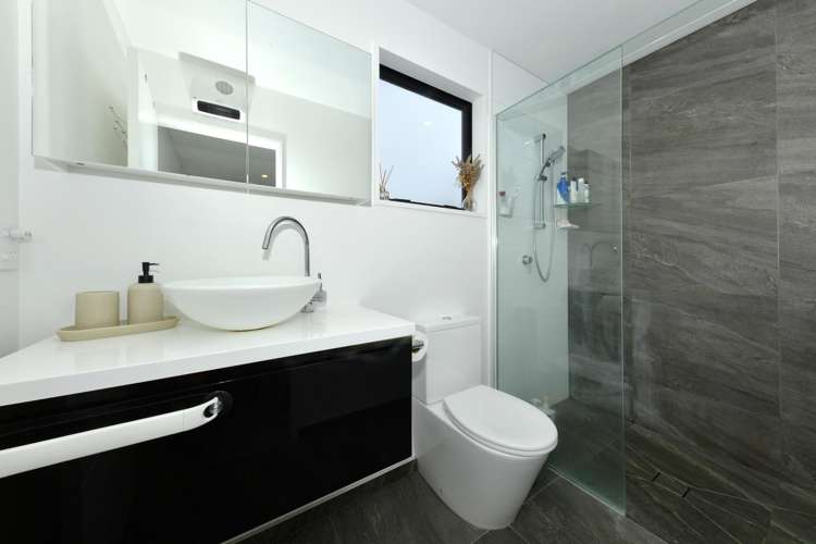 15 Colin Laloli Place Wigram_14