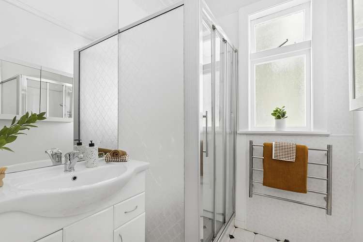 23 Laura Avenue Brooklyn_11