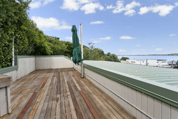 84 Hattaway Avenue Bucklands Beach_16