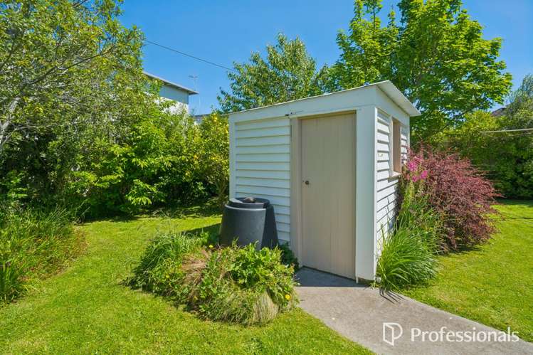 6 Hewer Crescent Naenae_22
