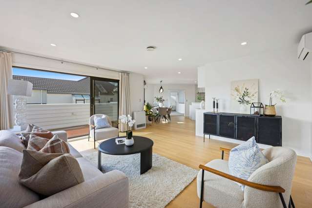 2/30 Eastern Beach Road Eastern Beach_1