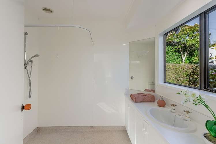 16 Huia Street Waikanae_13