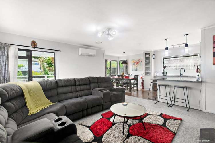 2/67 Charntay Avenue Clover Park_5