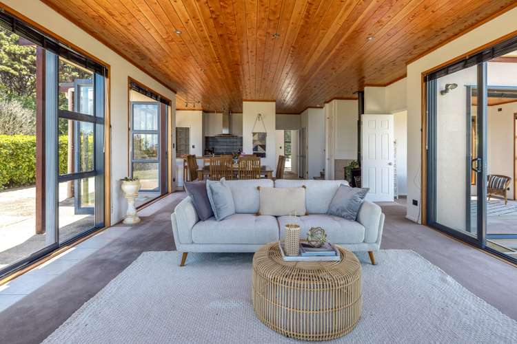 20 Waimangu Road Waiheke Island_11