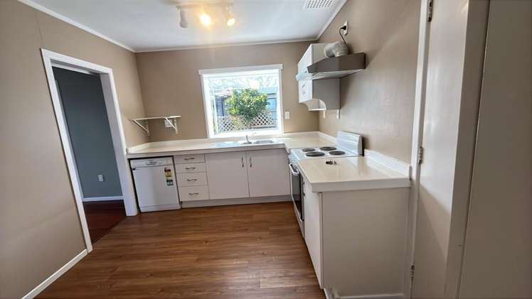 1/104 Sandspit Road 10697_7