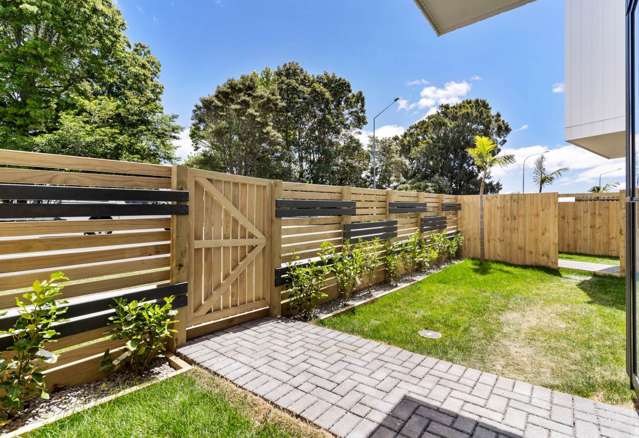 2/155 Te Atatu Road Te Atatu South_3