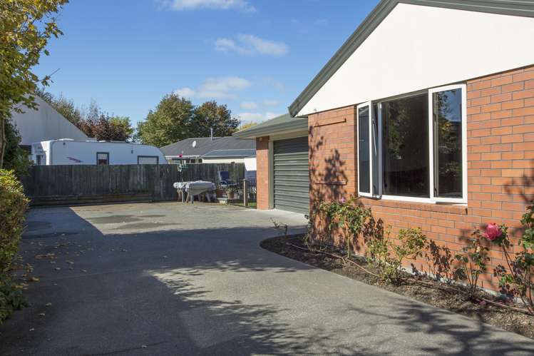 84 Pages Road Allenton_24