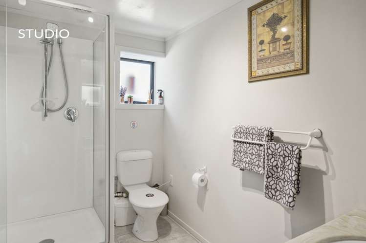 8 French Place Tihiotonga_23