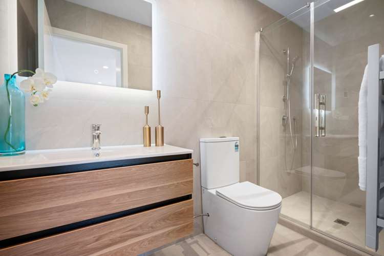 1B Fernwood Place Wai O Taiki Bay_16