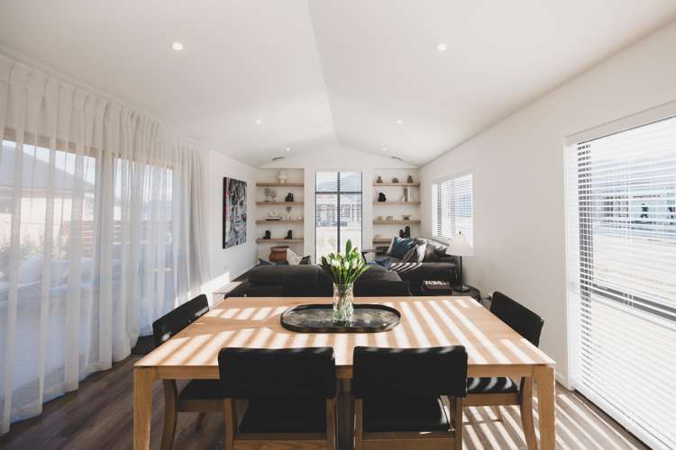 1 Pinn Street Lake Hawea_4