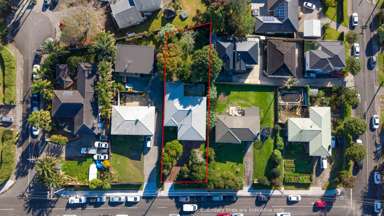 56 Woodford Avenue_4