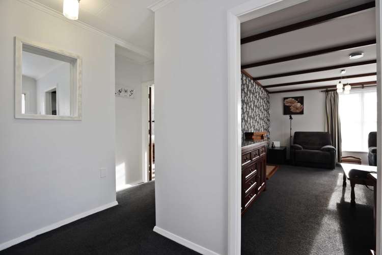 10 Galbraith Street Allenton_11