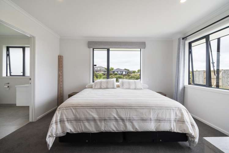 21 Sardinia Grove Fitzherbert_15