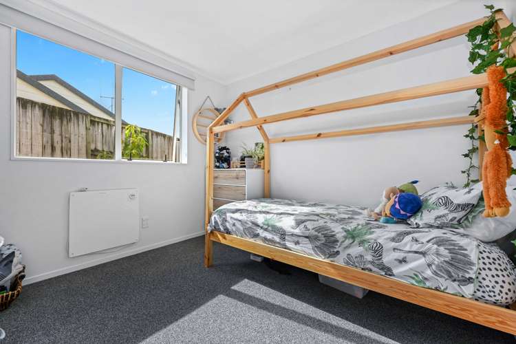 25 Pointon Glade Grandview Heights_13