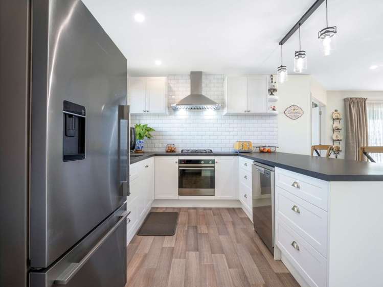 4 Pukeko Way Amberley_19