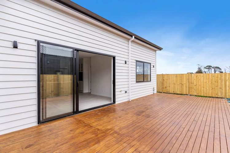 81 Clarks Beach Road Clarks Beach_16