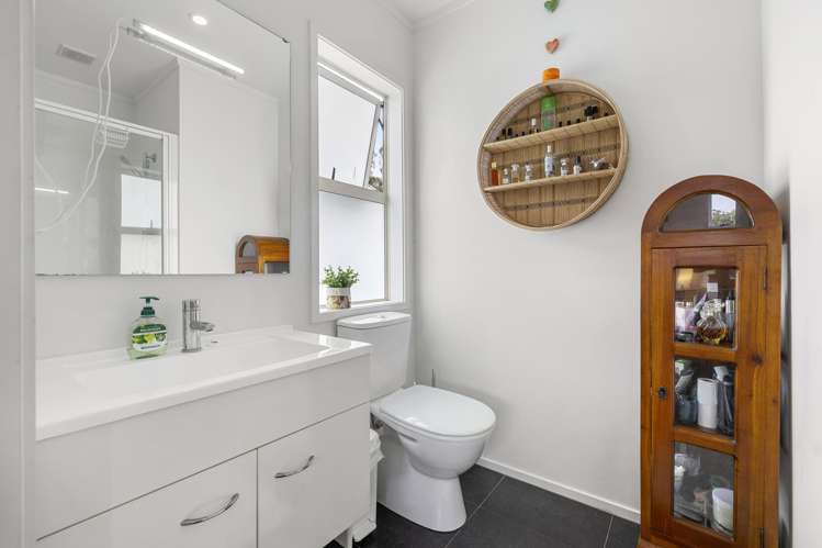 8 Seabreeze Way Raglan_9