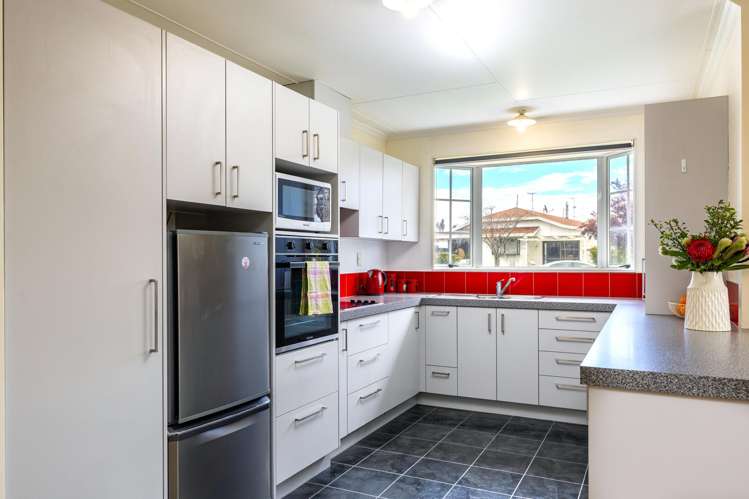 1/48 Brooklyn Drive Redwoodtown_8