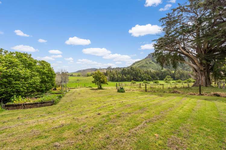 44 Matthew Road Kaipara Flats_17