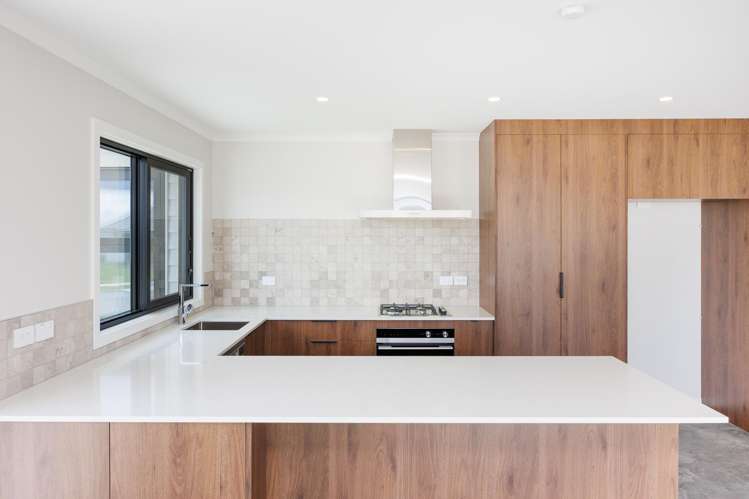 4 Corfu Crescent Fitzherbert_5