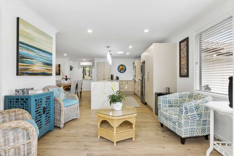 15 Waldorf Crescent Orewa_6