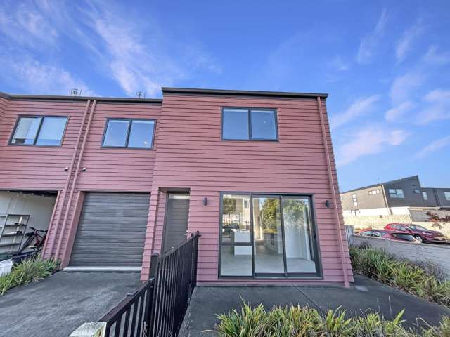 Modern High Spec Living