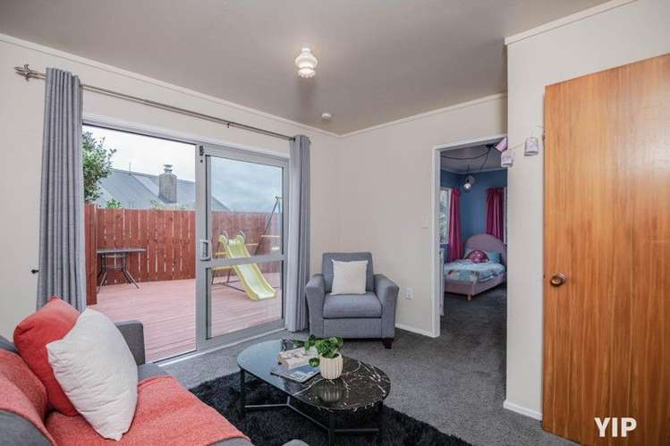 52 Colchester Crescent Newlands_9