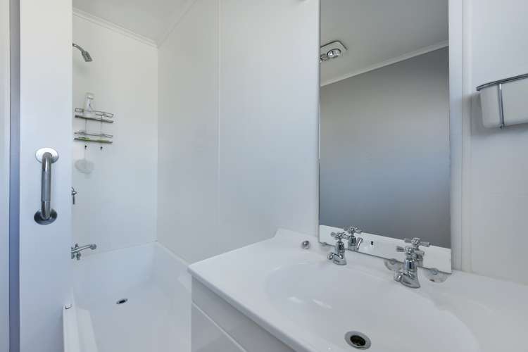 8 Reeves Street Stoke_17