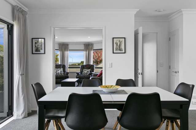 2/94 Harvey Street Waipahihi_2