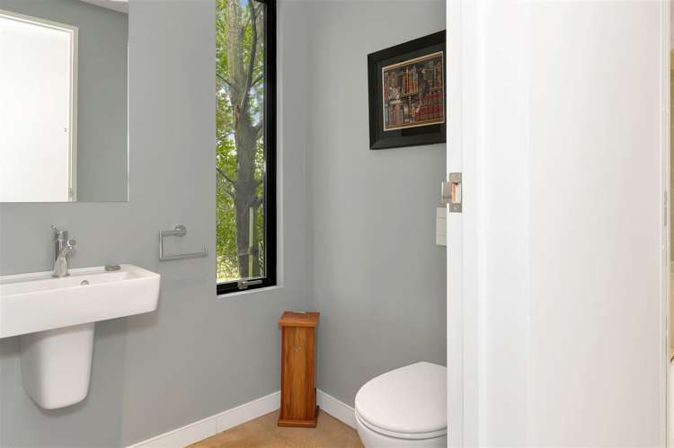 219 Wyndale Road Springfield_23