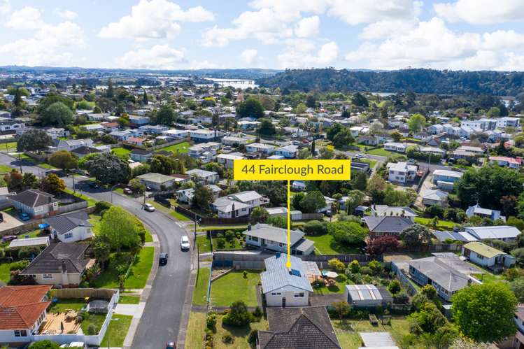 44 Fairclough Road Beach Haven_19