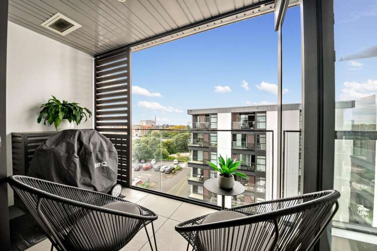 402/9 Madeira Lane Grafton_14