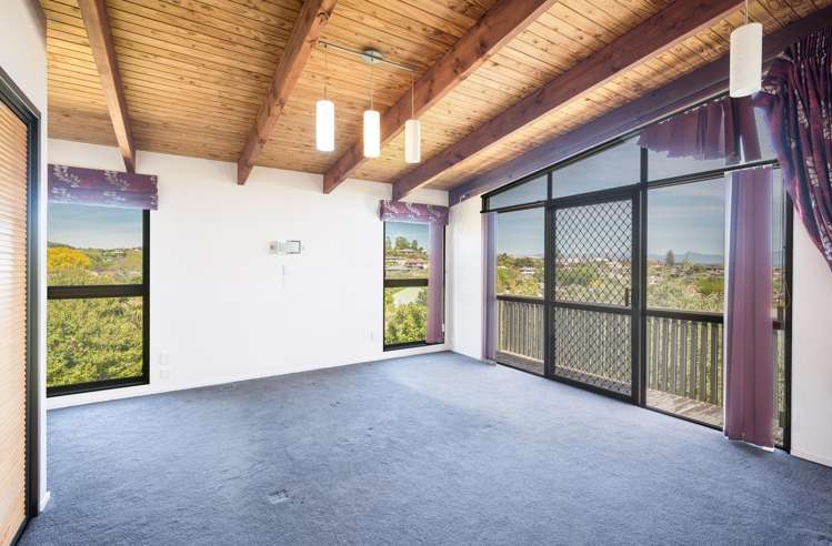 13 Farnham Drive Richmond_13