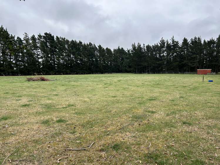 986 Selwyn Road Burnham_23