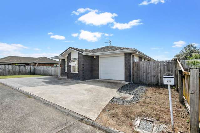 3 BEDROOM - 1 BATHROOM - SINGLE LEVEL - PUKEKOHE