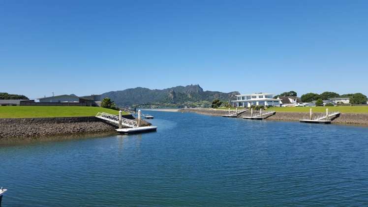 7 Lanyard Place One Tree Point_5