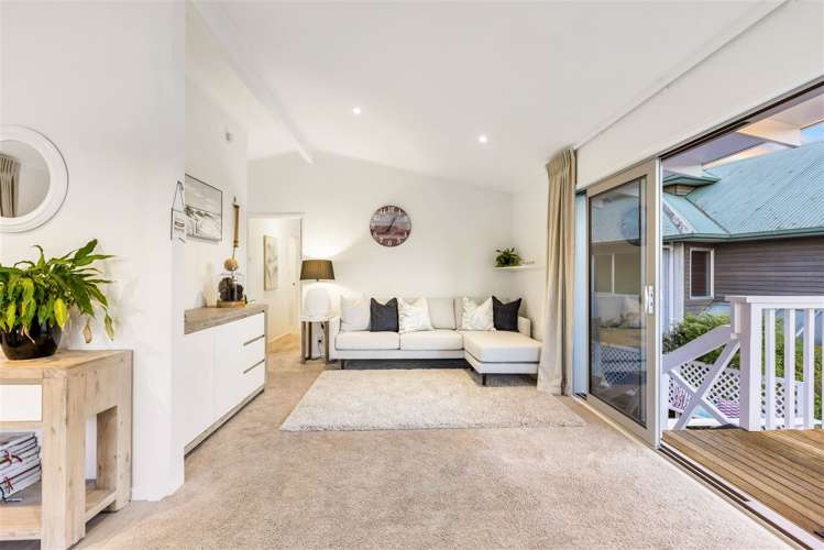 7 William Bayes Place Red Beach_4