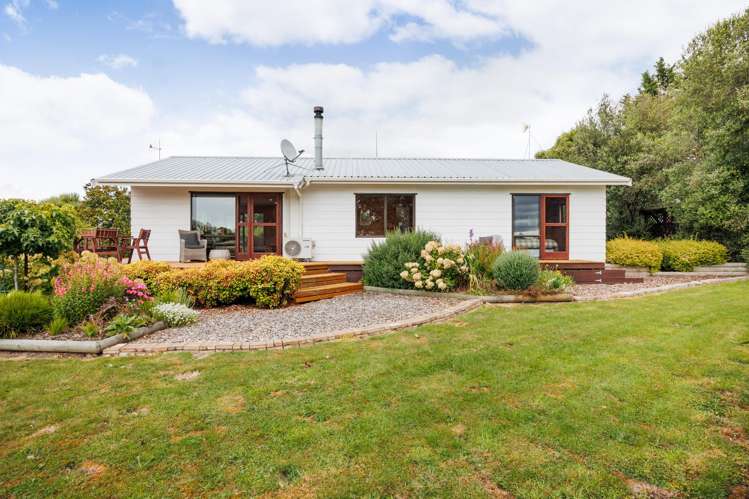 1141 Makino Road Halcombe_15