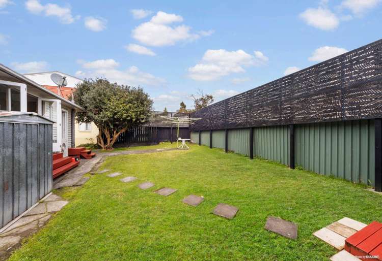 108 Archibald Road_2