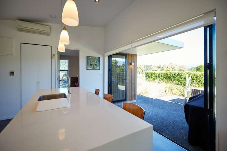 2/1 Kersage Drive Kaikoura_12
