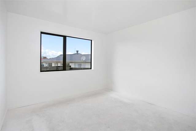 4/9 Plumley Crescent Mangere_2