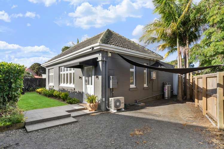 9 Howlett Street Waterview_12