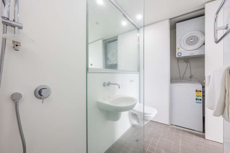 204/22 Fisher-Point Drive Auckland Central_17