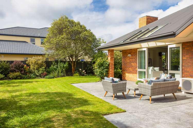 7 Benmore Gardens Harewood_17